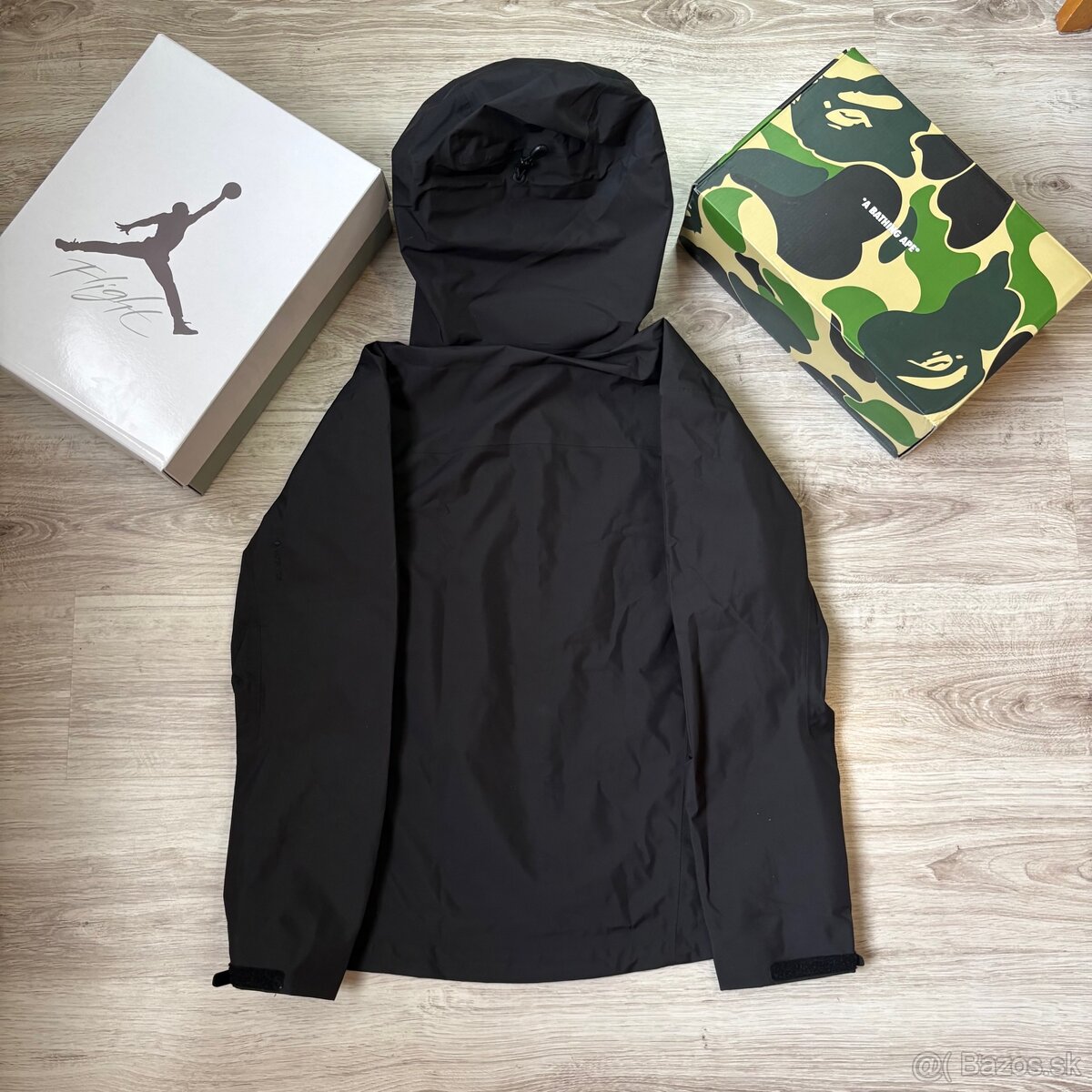 Arc'teryx Beta LT Jacket - S - 2