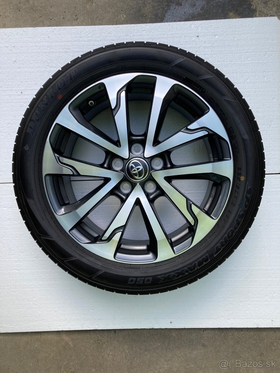 Toyota Corolla Cross R18 originál + Dunlop Sport Maxx 225/50 - 2