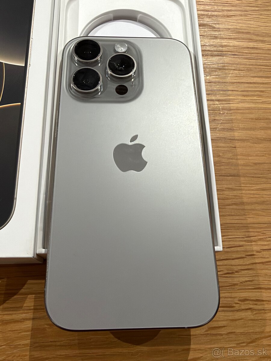 Apple iPhone 16 Pro 256GB - 2
