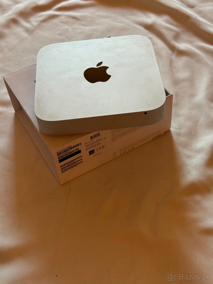 Mac Mini + prislusenstvo - 2