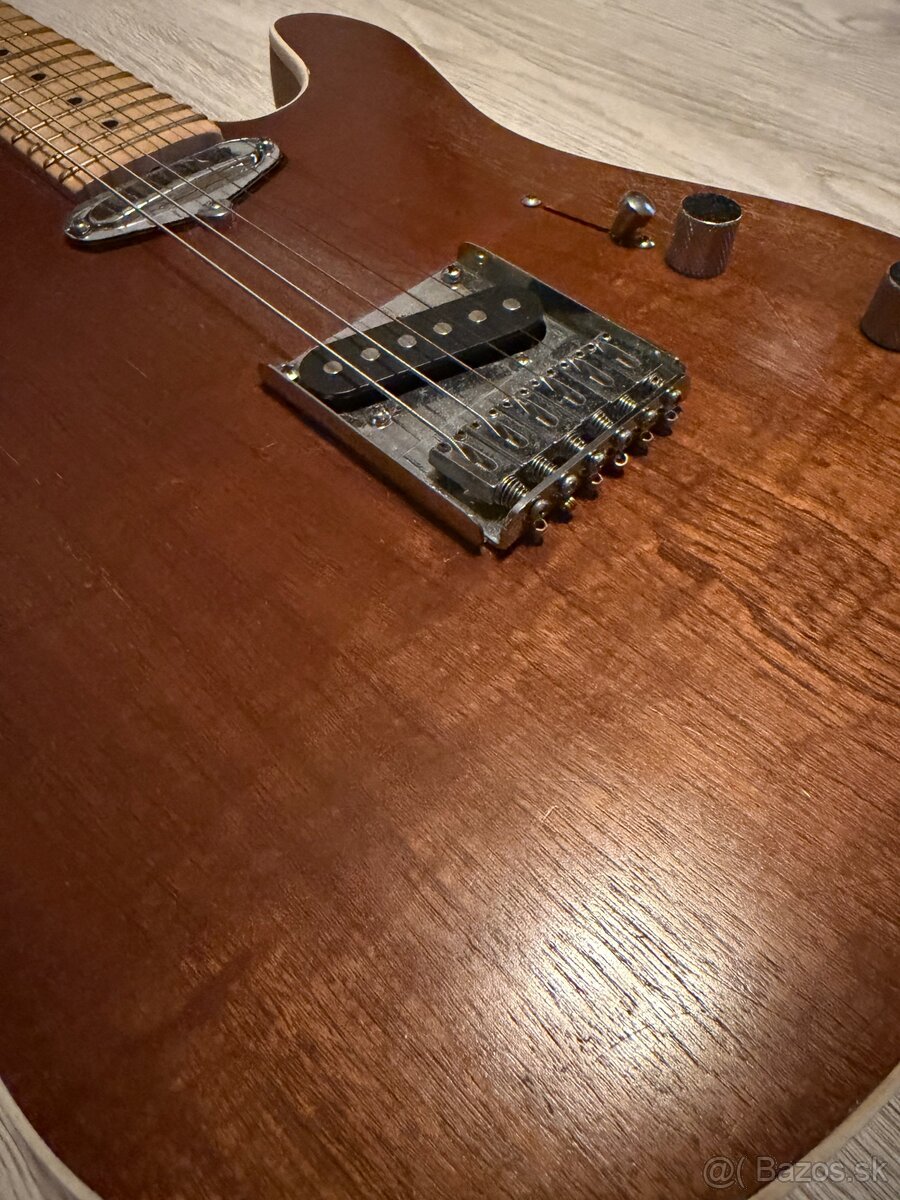 Ručne vyrobená gitara - 2