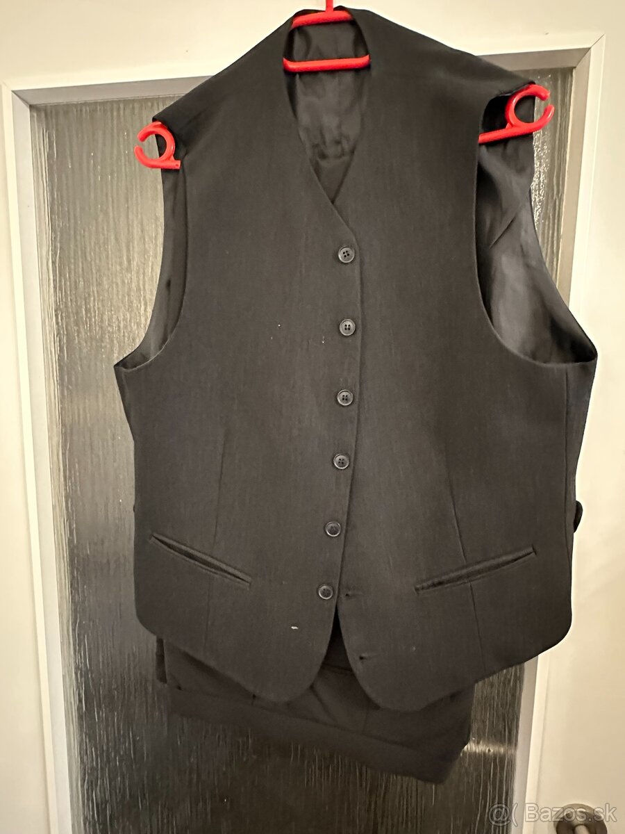 Černý oblek pánský 3-radý (sako a vesta) - 2