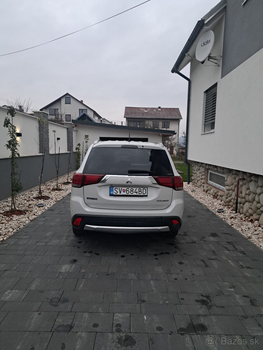 Mitsubishi Outlander 2.2 DI-D, r. 2016, 4x4 - 2