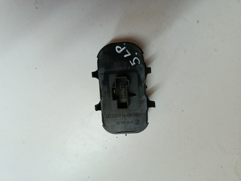 vypinac stahovania okna ford focus 98ab14a132de 30€ - 2