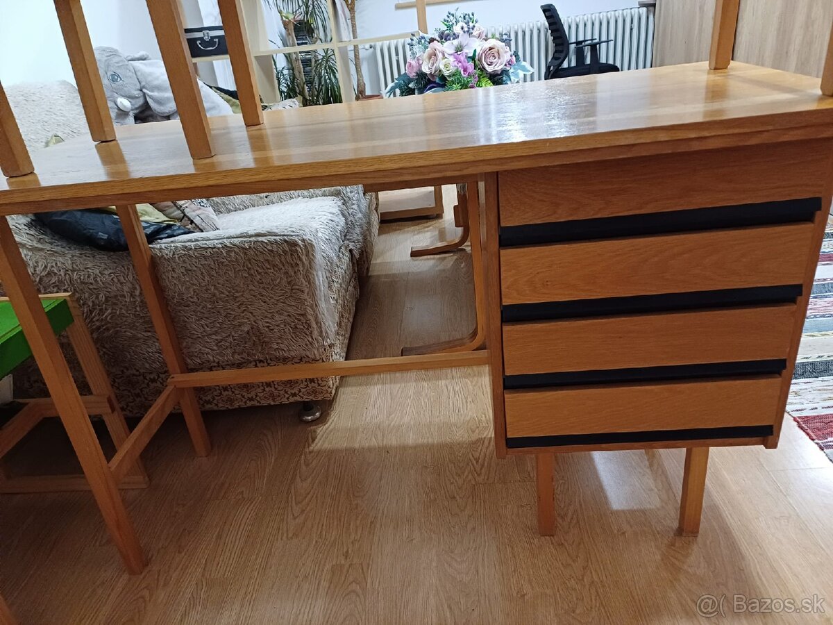 Písací stolík - 2