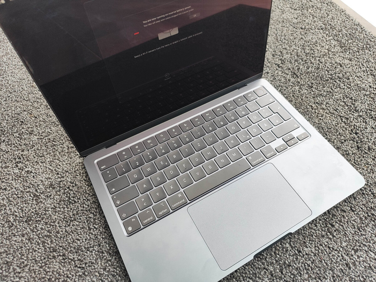 MacBook Air 13" M3 2024 - 2