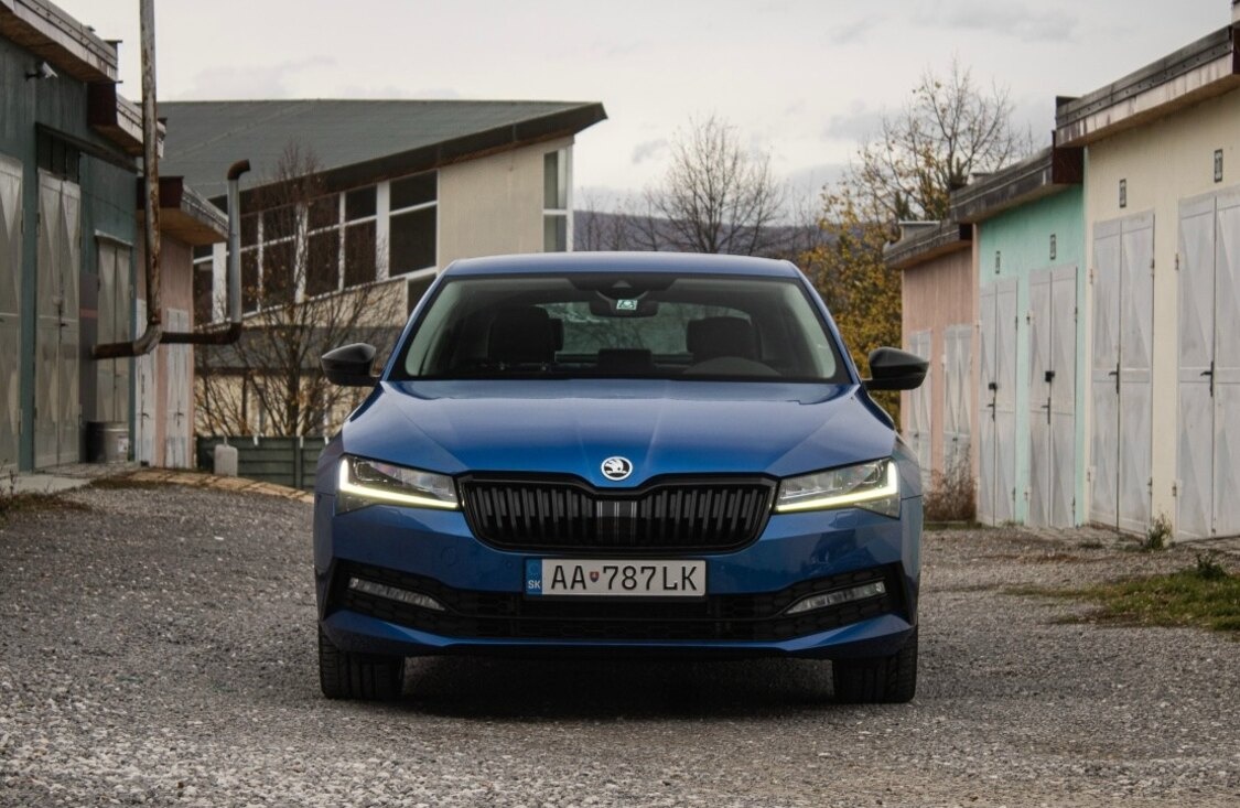 Škoda Superb 2.0 TDI DSG Style - 2