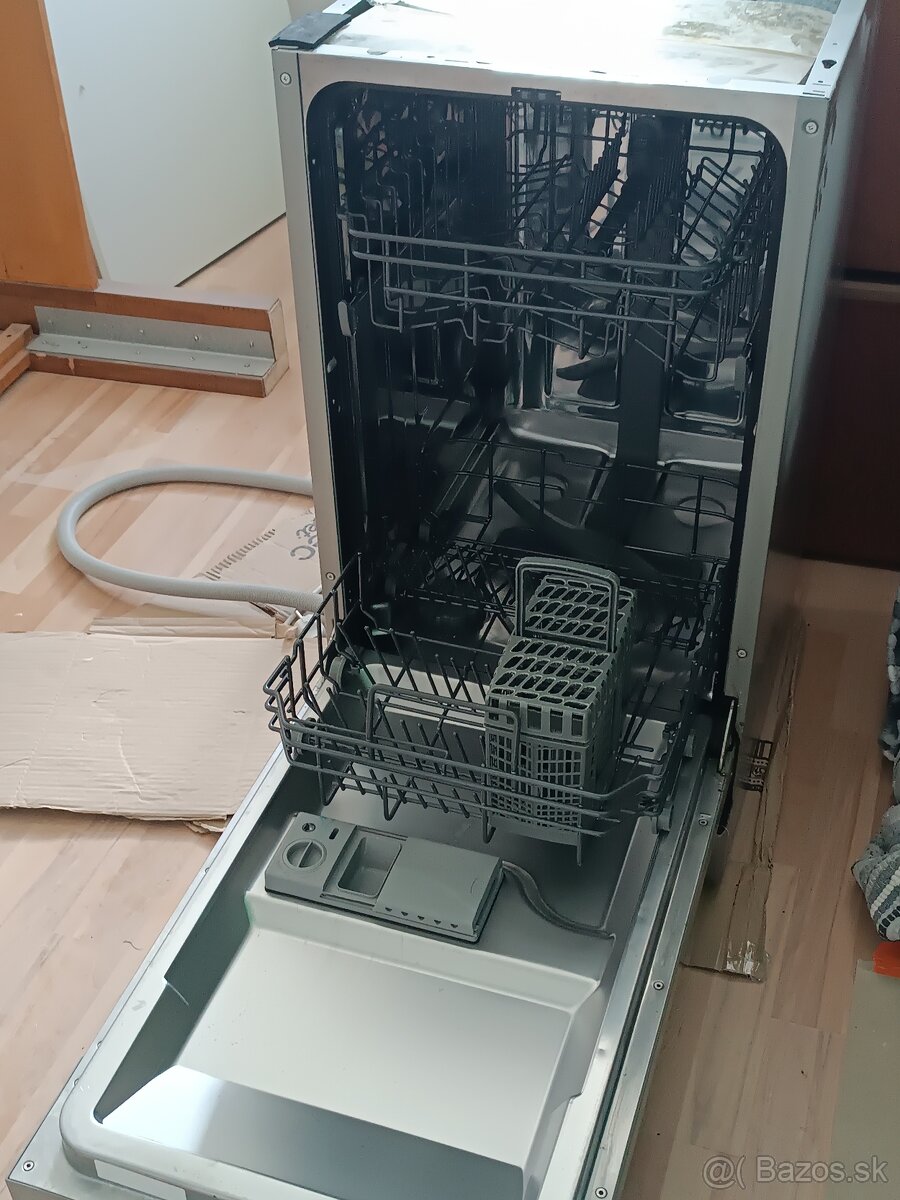 Umývačka riadu 45 - 2