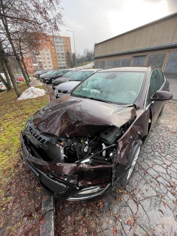 Opel Astra J 1.6 85kw 2014/7 - 2