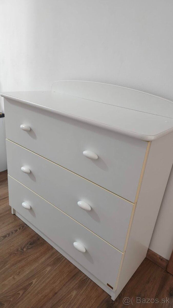 Komoda s prebaľovacím pultom - 2
