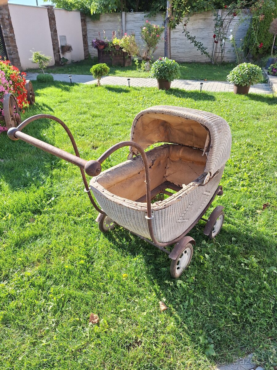 Starožitný kočík - 2