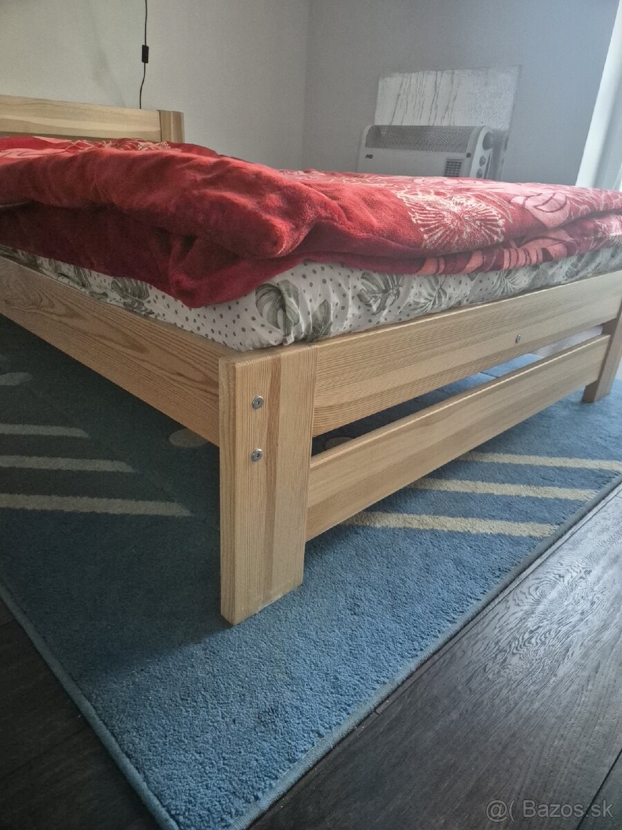Posteľ 120x200 + rošt + matrac - 2