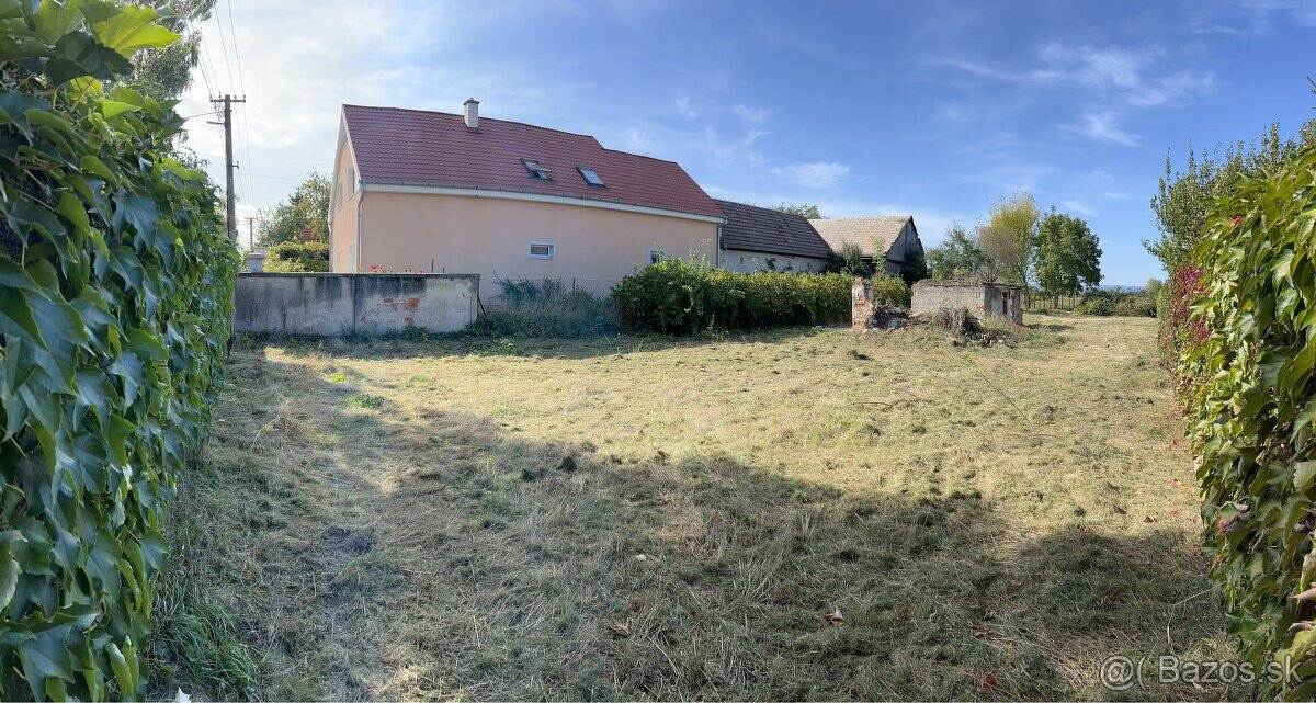 VEĽKÝ BIEL-predaj pozemku priamo v obci - 2