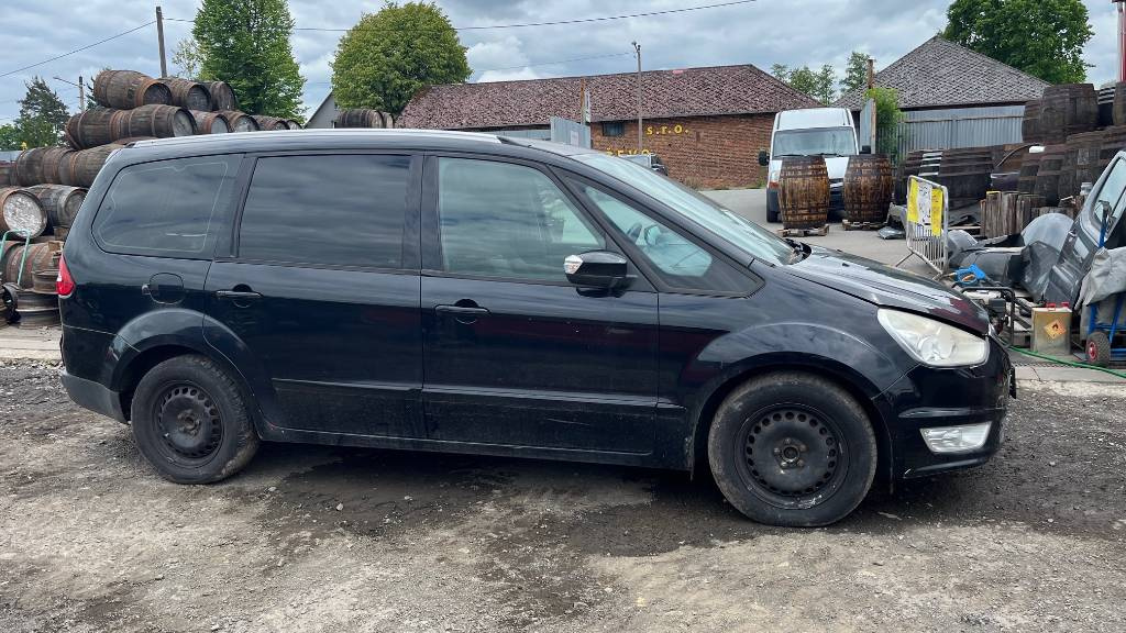 Ford Galaxy 2.0cdti UFWA Na náhradní díly - 2