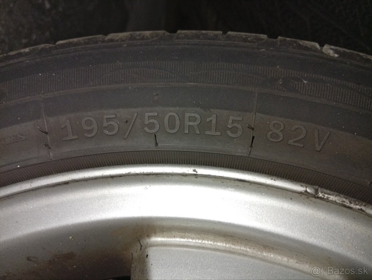 Elektróny - Mercedes - 2