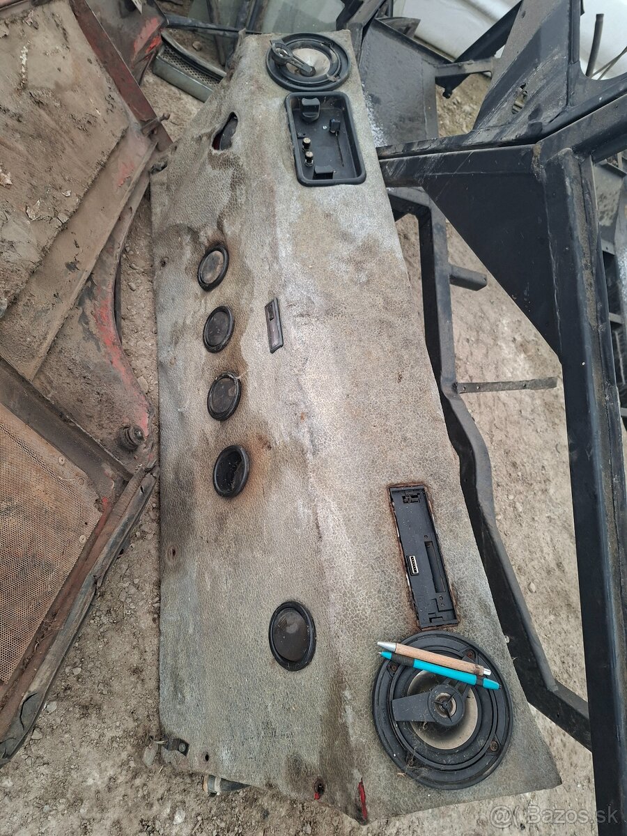 PREDAM RAM BRNENSKEJ KABINY TRAKTOR ZETOR - 2