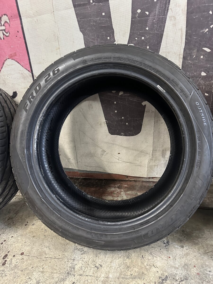 245/45 R18 - 2