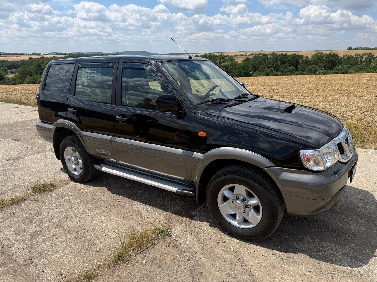 Nissan Terrano - 2