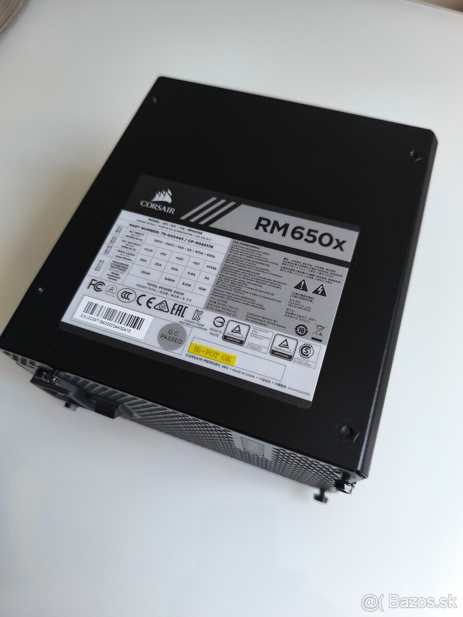 Zdroj Corsair RM 650x 80Plus Gold Modularný - 2