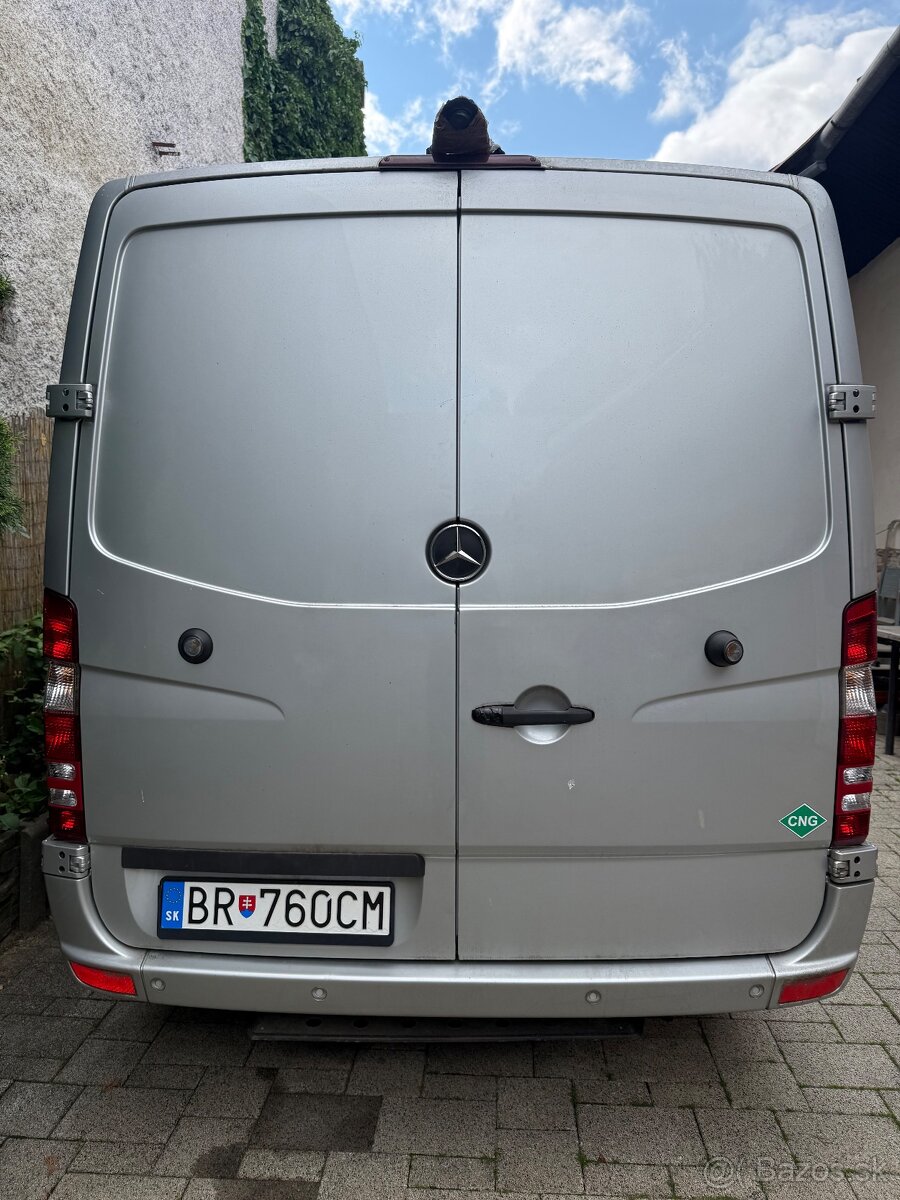 Mercedes-Benz Sprinter - 2