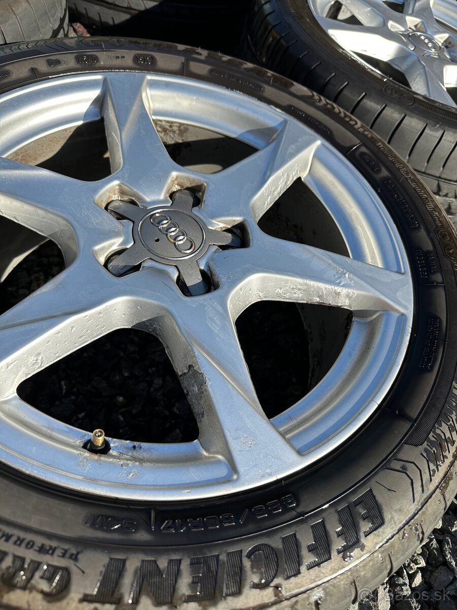 Audi 225/50 r17 - 2