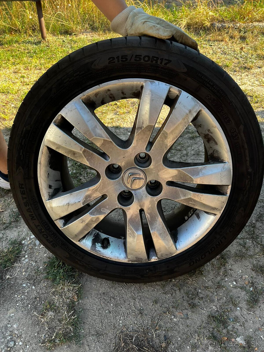 Predám gumy s elektrómni LINGLONG - 215/50/R17 - 2