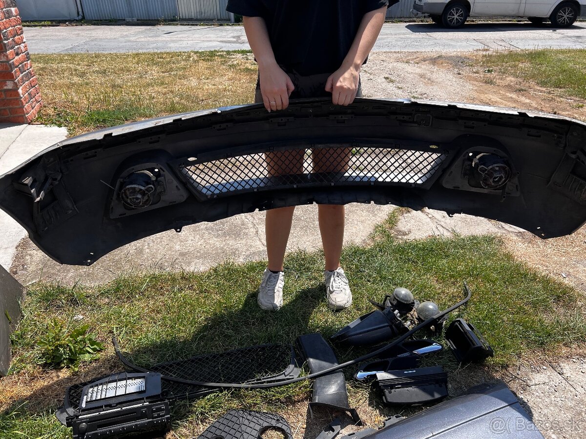 Predám diely z bmw e46 coupe facelift - 2