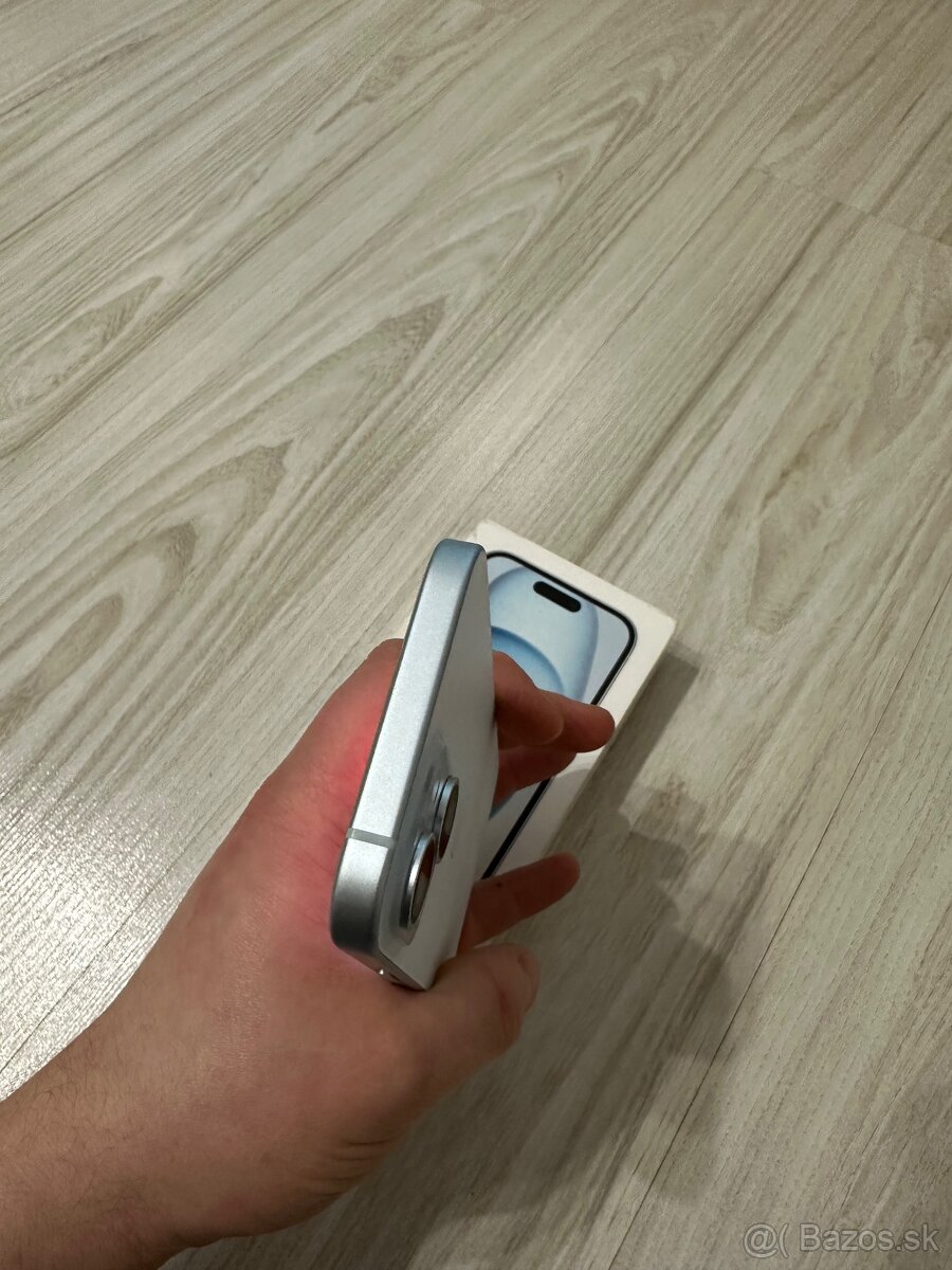 Apple iPhone 15 128Gb - 2