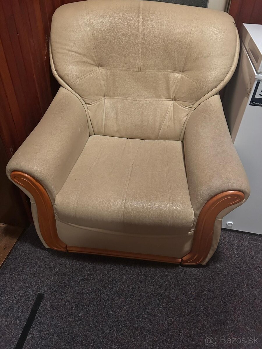predám lacnú a luxusnú sedačku 100€ - 2
