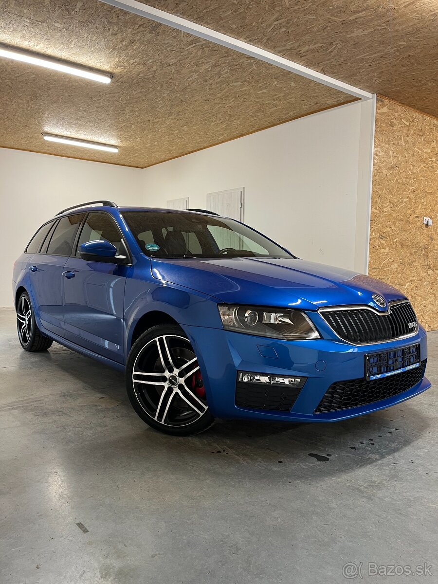 Škoda Octavia Combi 2.0 TSI RS - 2