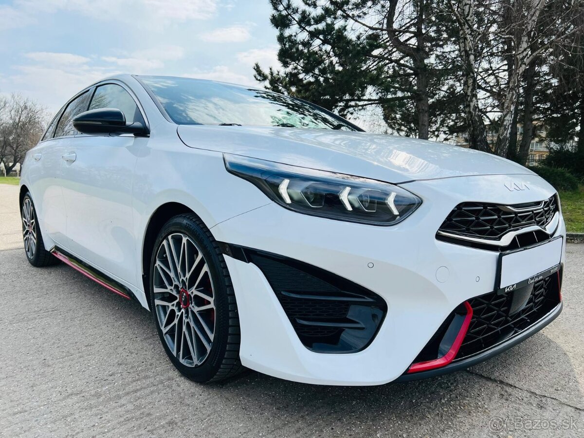 Kia Pro Ceed 1.6 T-GDi GT AT - rok 2023 - 2