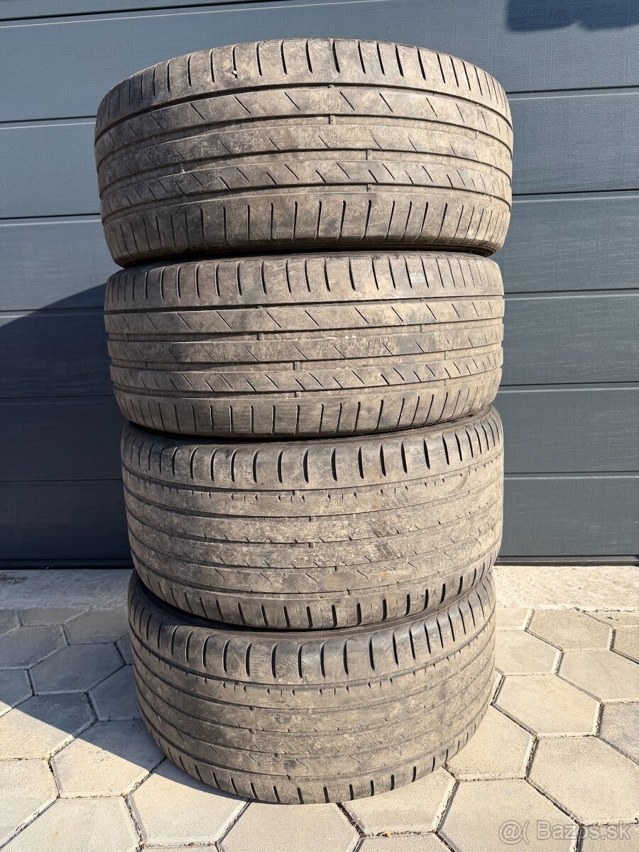 275/45 R21 a 315/40 R21 Kumho - 2