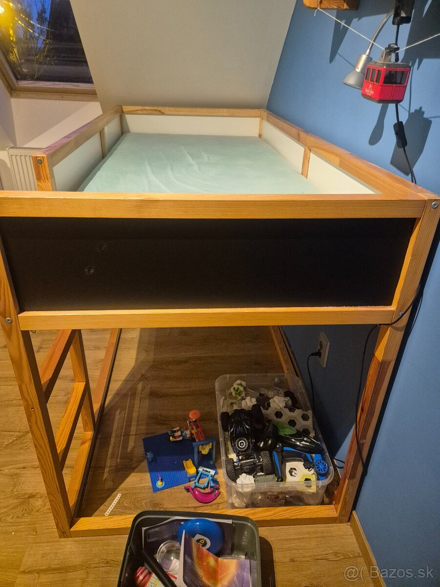 Kura posteľ IKEA - 2