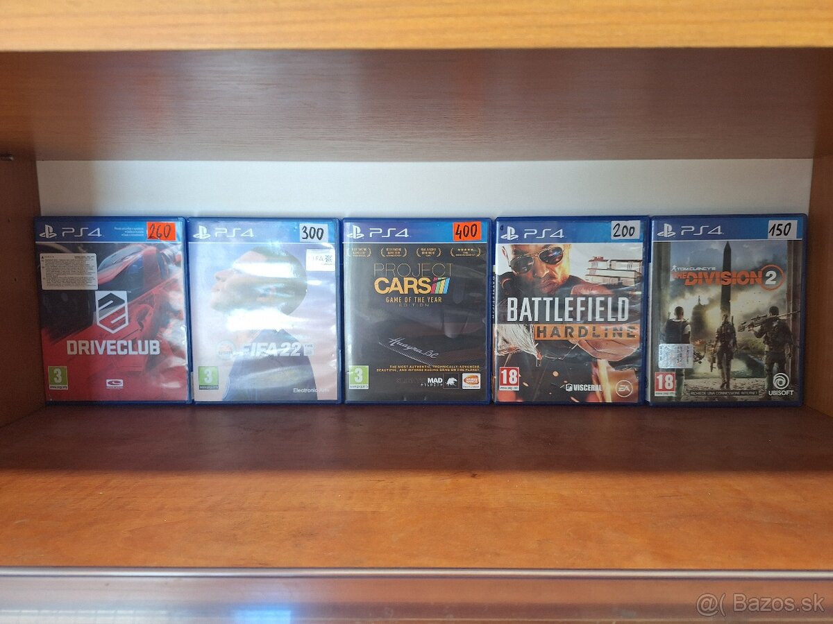 hry na PS 4 - 2