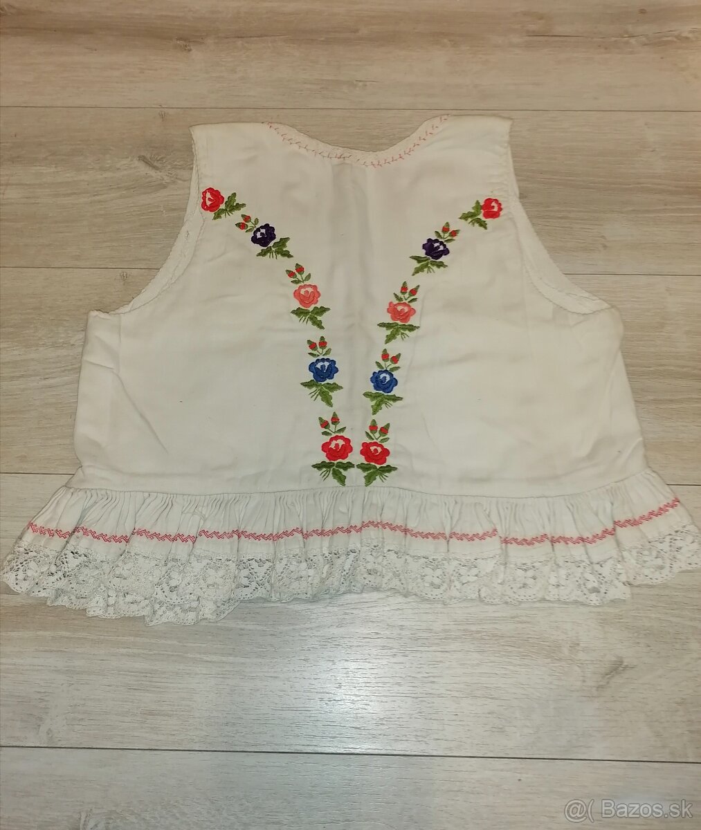 Staré Slovenské kroje 1. - 2