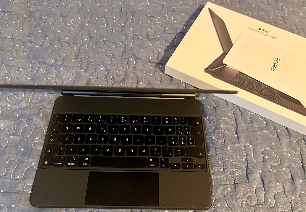 APPLE IPAD AIR+ WIFI + APPLE MAGIC KEYBOARD - 2