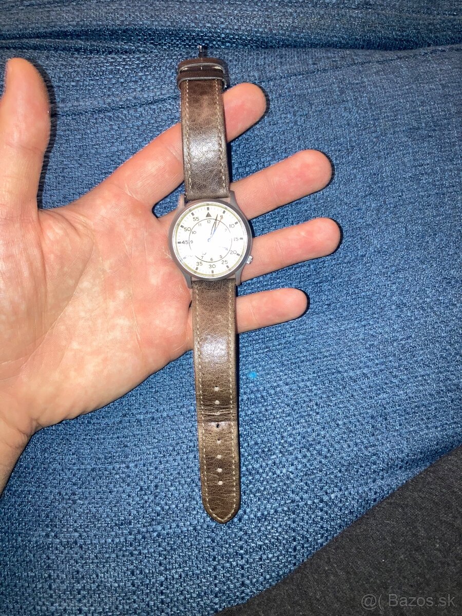 Hodinky vyrobené z titánia - 2