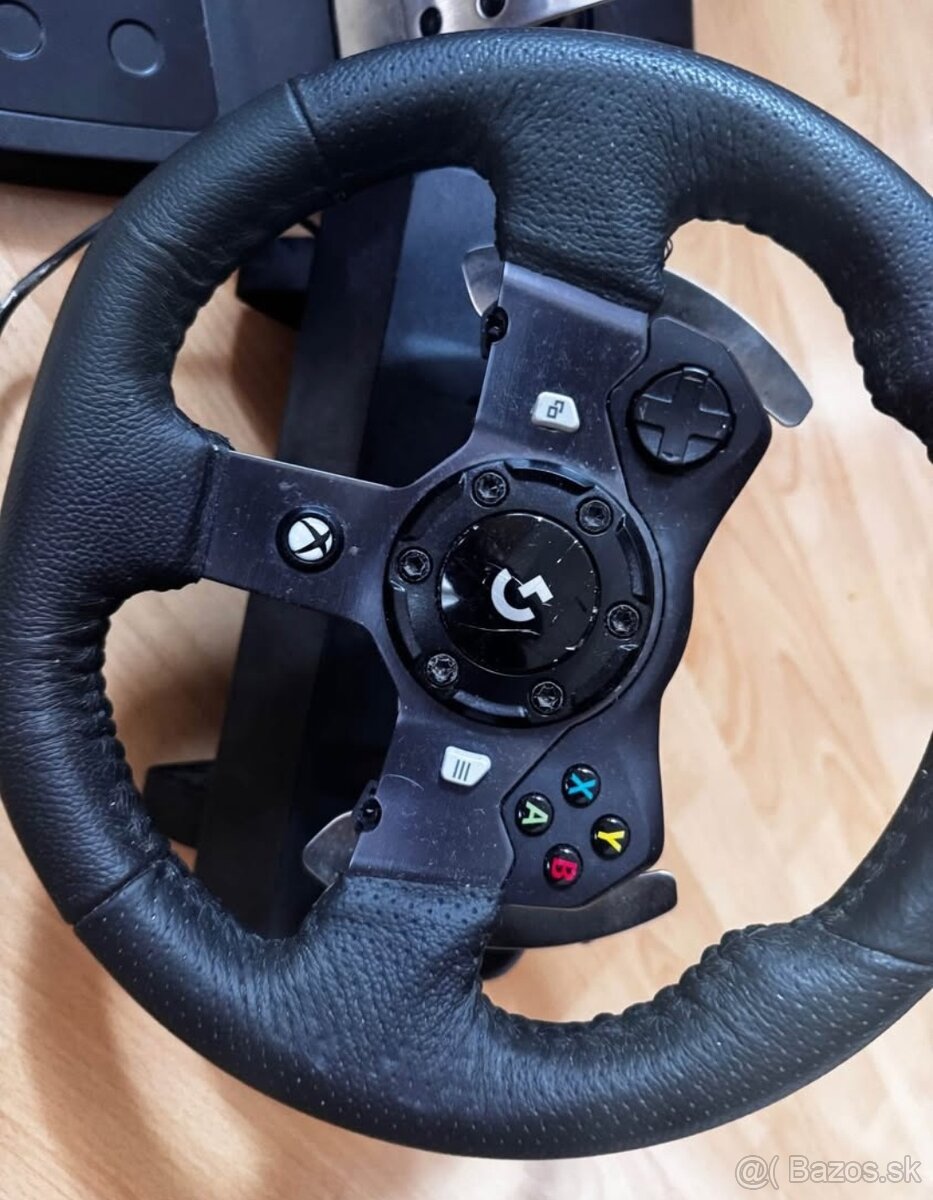 Volant Logitech g920 - 2
