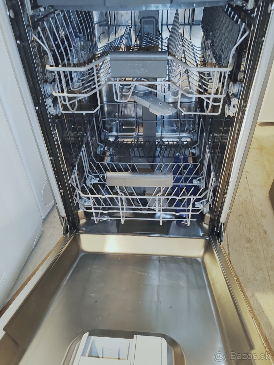 Predám umývačku riadu Beko 45cm - 2