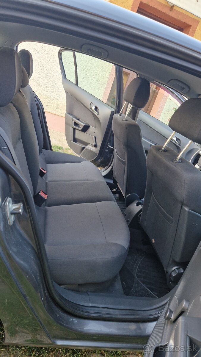 Opel Astra H 1,6 2012 - 2