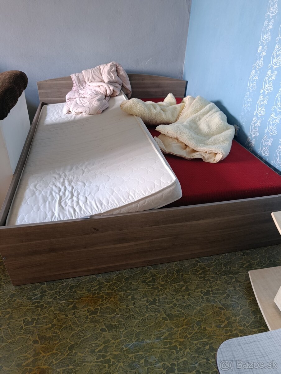 Postel,obyvacka - 2