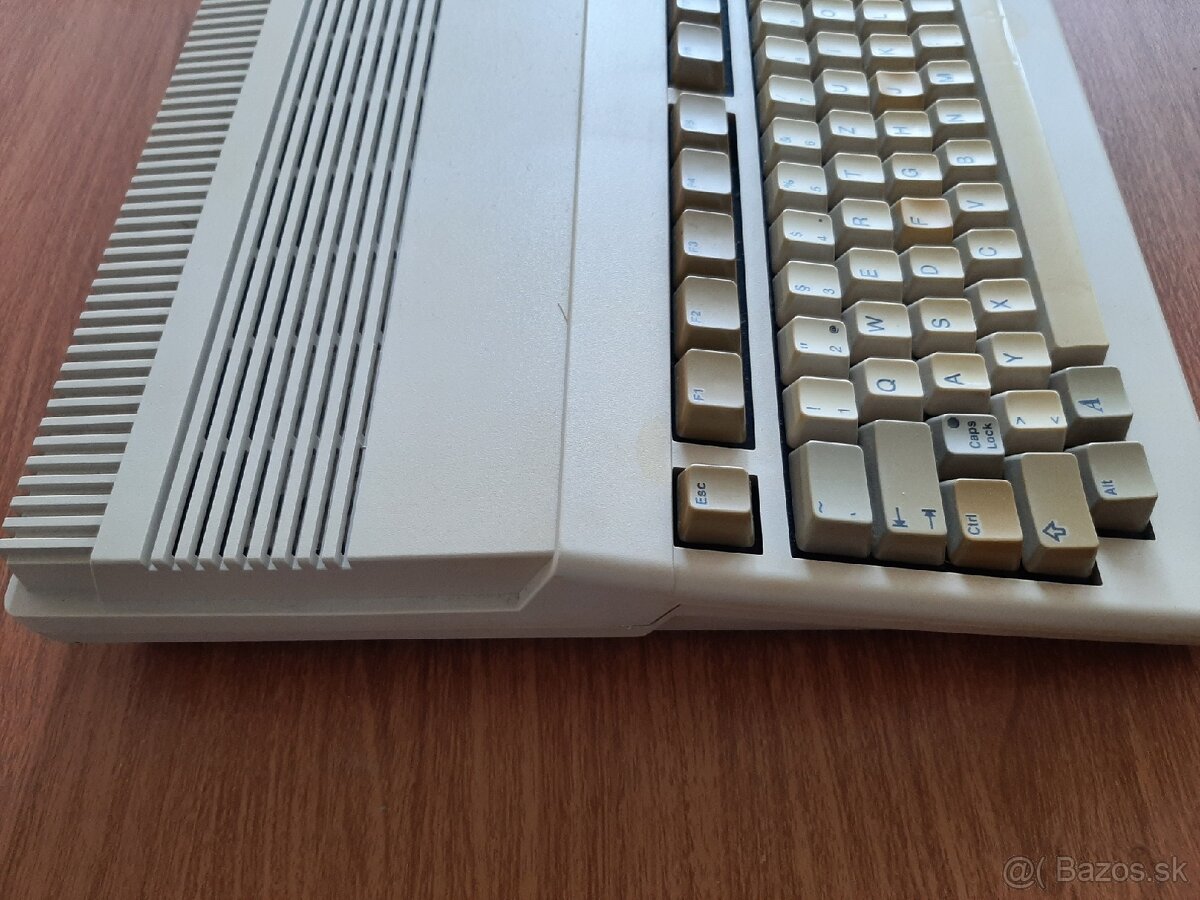 Predám retro počítač Amiga 500 – originál s krabicou - 2