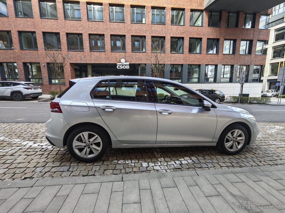 Volkswagen Golf 8, automat - 2