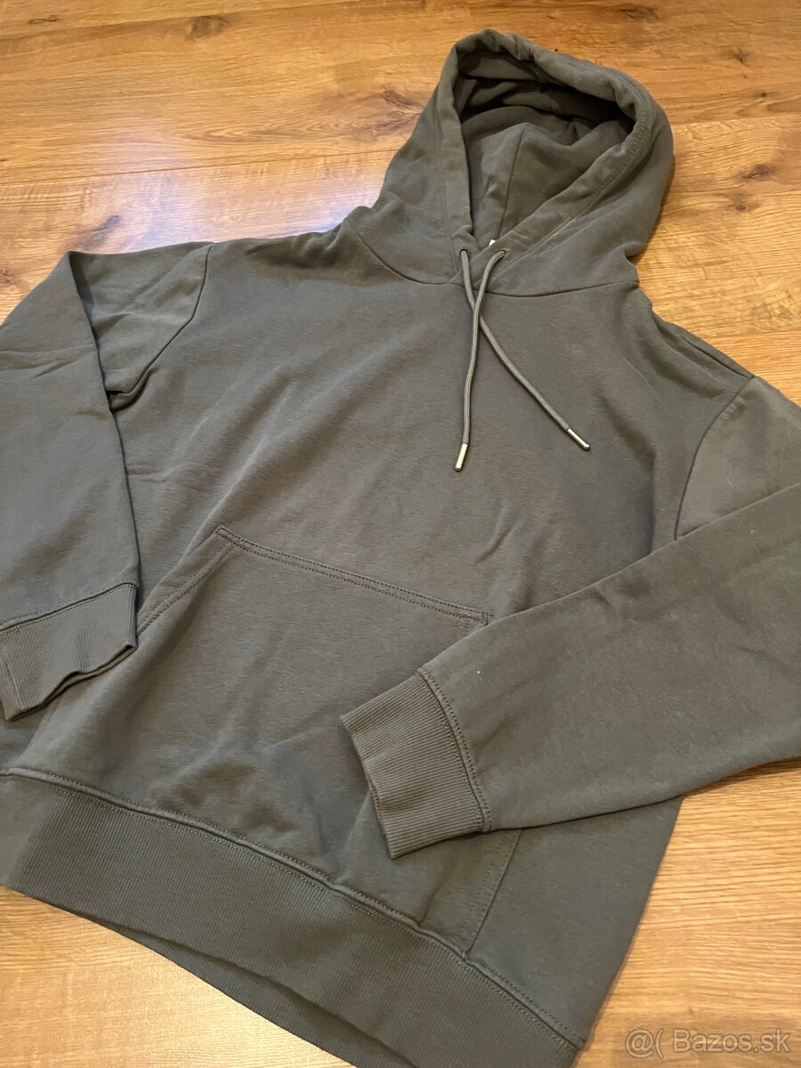 Kakizelená mikina s kapucňou - 2