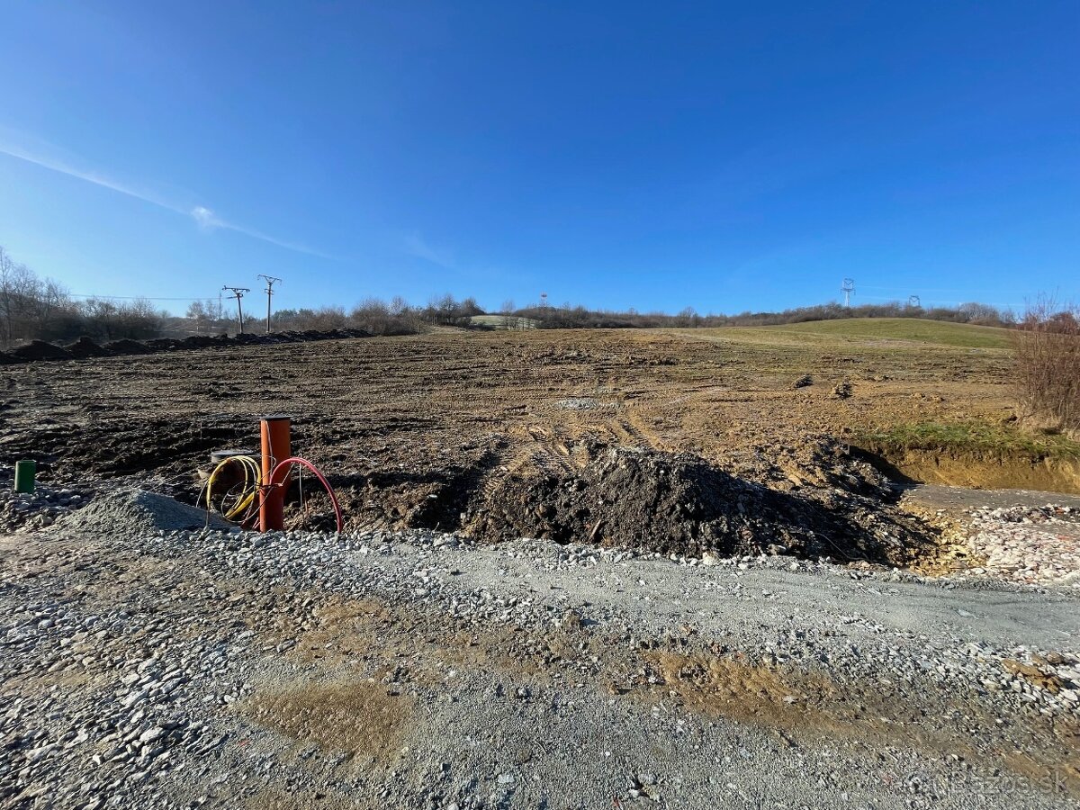 Stavebné pozemky 900m², 737m² a 528m², Turčianska Štiavnička - 2