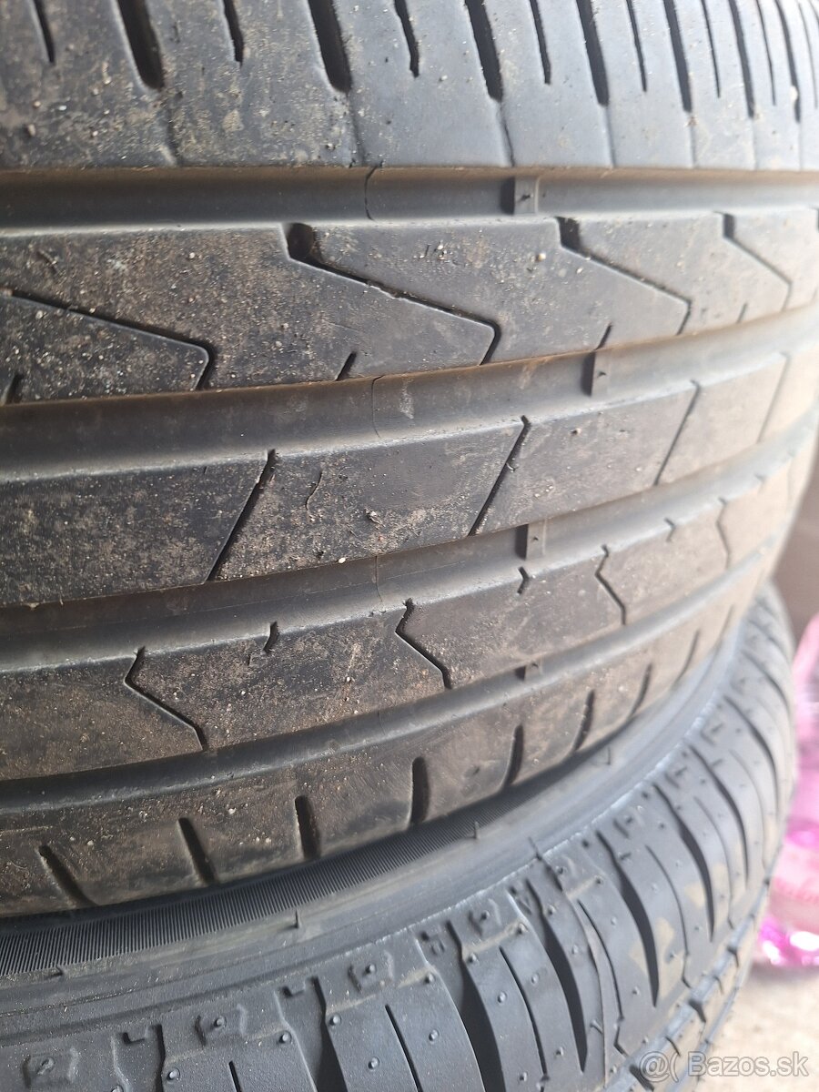 215/45 r18 hankook - 2