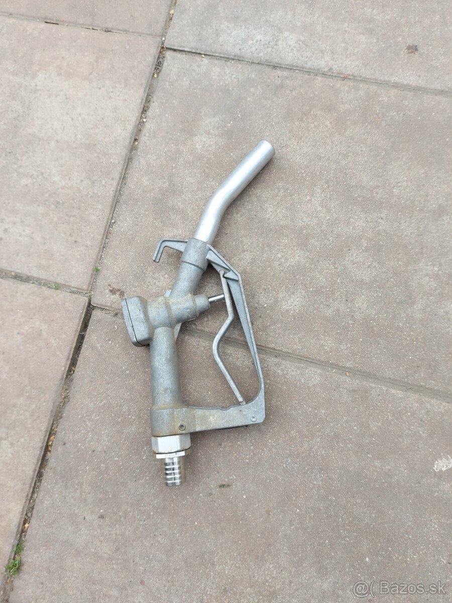 Predám tankovaciu pištoľ - 2