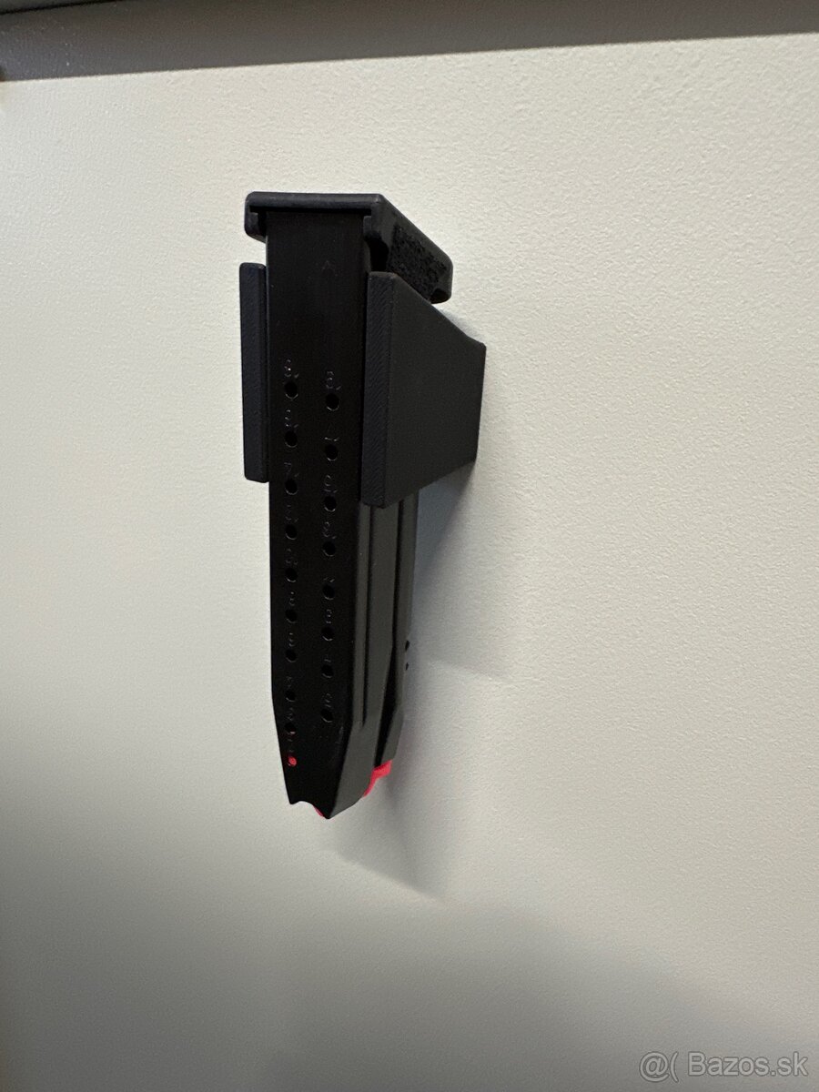 Magnetický držiak zásobníkov do trezoru. - 2