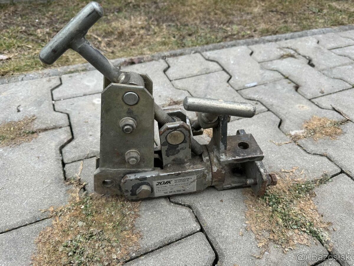 Predám pluh obracak za agzat - 2