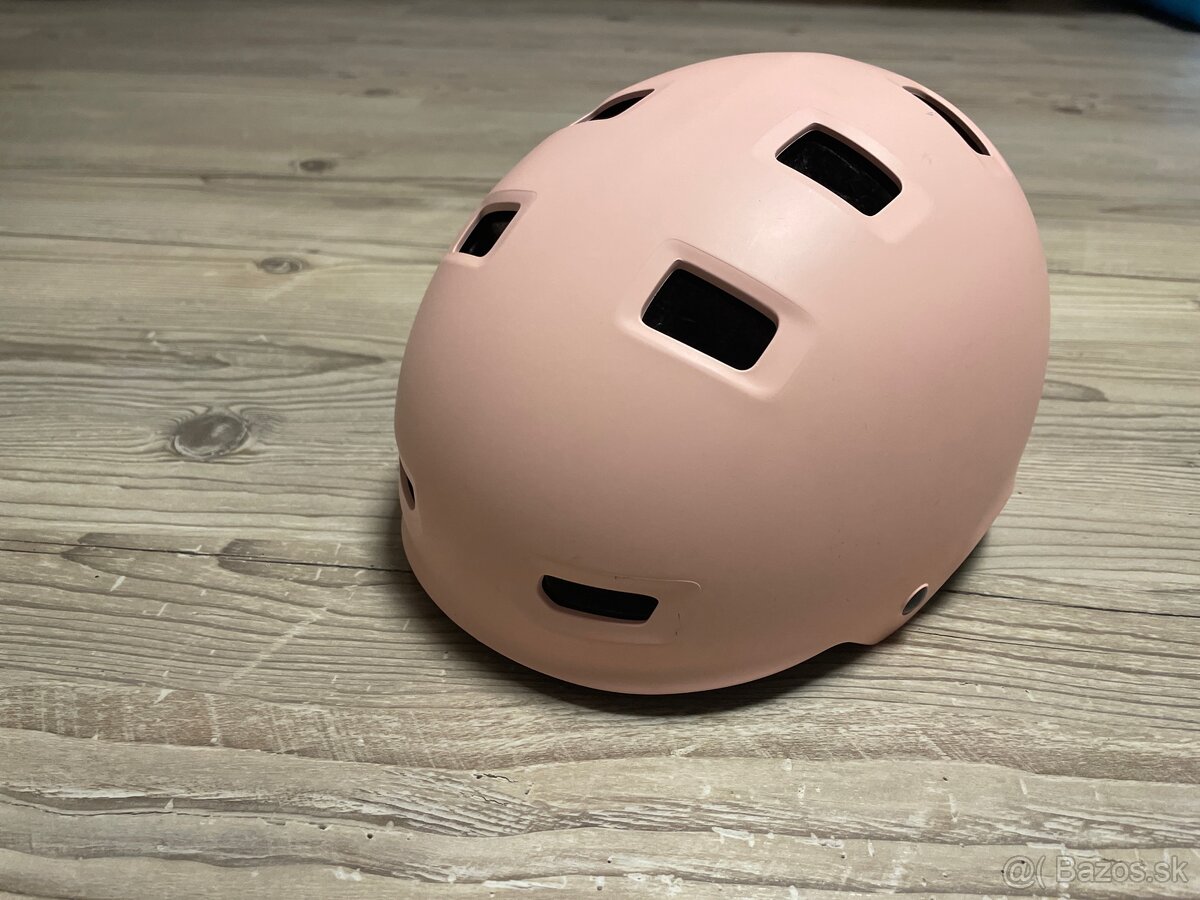 Detská prilba Oxelo. - 2